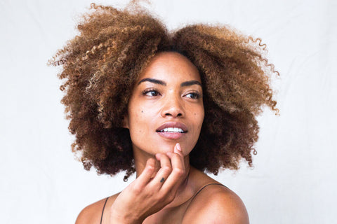 6 Tips to Protect Your Curls This Winter