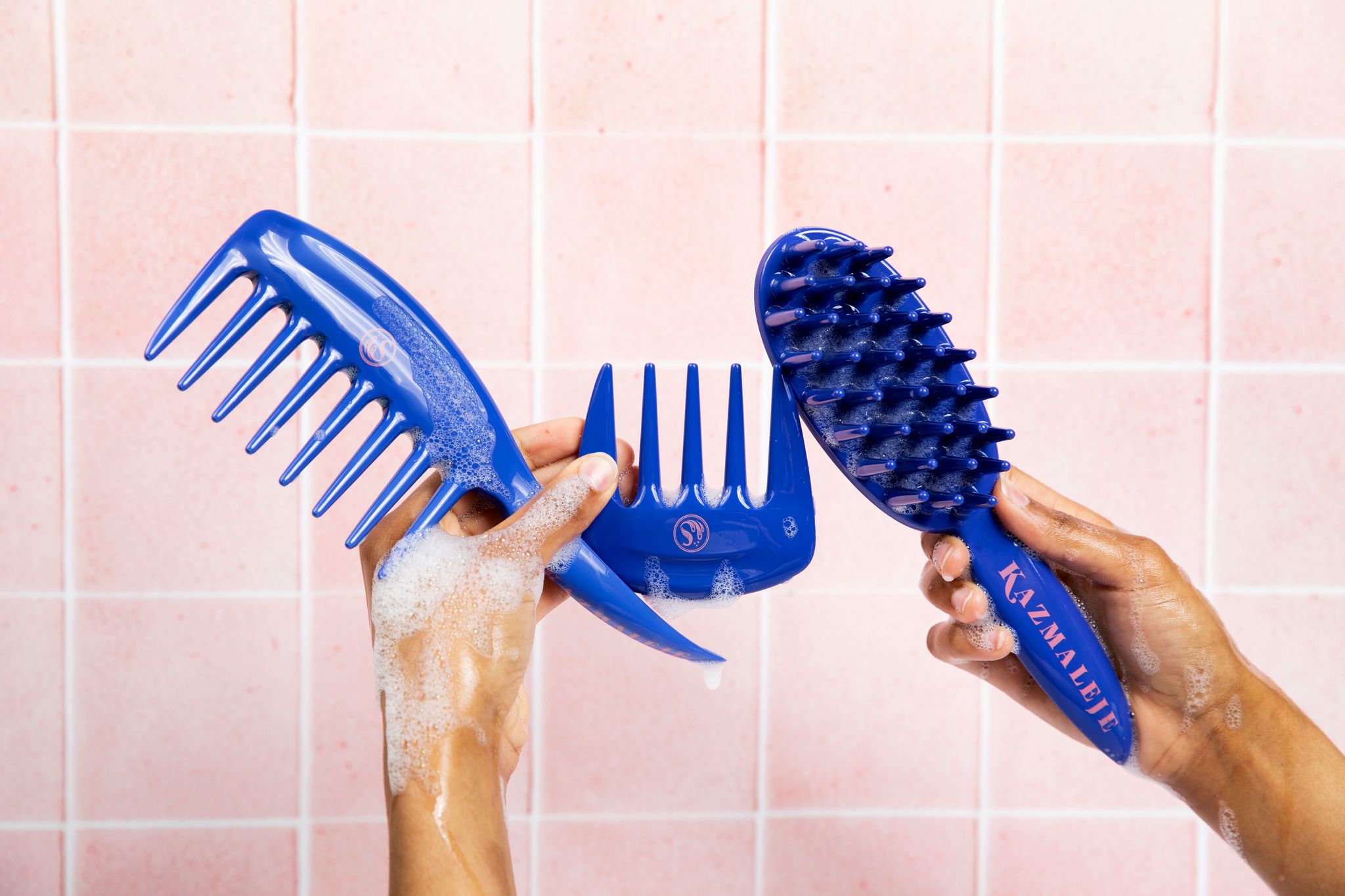 How to Rid Your Hair of Smells Between Summer Wash Days